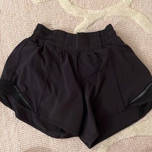 Lululemon, Size 2, 4in, Black hottie hots